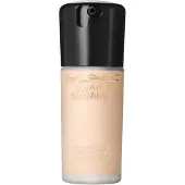 MAC Studio Radiance siero Powered fondotinta NW10 30 ml — Fondotinta