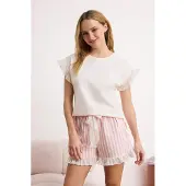 Trendyol Shorty beige chiaro / rosa