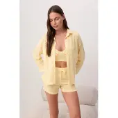 Trendyol Shorty giallo / bianco