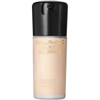 M.A.C Studio Radiance Siero Powered NW11 30 ml — Fondotinta