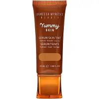 Danessa Myricks Beauty Yummy Tinta Fondotinta Idratante 10 Tan Skin with Neutral Olive Undertones 45 ml — Fondotinta Liquido