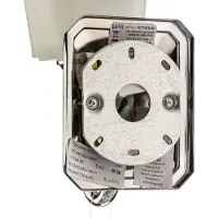 FEISS Applique Concord, cromata, larghezza 12 cm, IP44