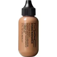 MAC Studio Radiance Sheer C4 50 ml — Fondotinta