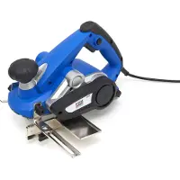HBM 900 Watt. Pialla Elettrica Professionale con una Larghezza di Pialla di 82 mm e 15,5 mm. Profondità fels