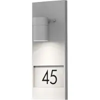 Konstsmide Modena Lampada per numero civico Grigio Lampada da parete in alluminio verniciato grigio con vetro trasparente, numero civico incluso.