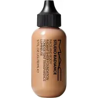 MAC Studio Radiance Face e Body 50ml Full body radiance n2