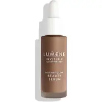 Lumene Invisible Illumination Instant Glow fondotinta ultraleggero colore 600 Universal Deep 30 ml