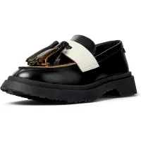 Camper Mocassino Twins in pelle con frange e nappe