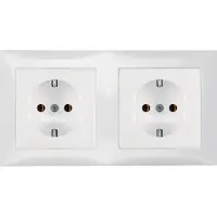 Berker 47208989 Combinazione di prese di corrente SCHUKO a 2 g con telaio bianco polare, lucido S.1