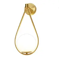 Alpinaluz Lampada da parete "Gota" con sfera in vetro opale e lampada a soffitto in metallo dorato, attacco E27