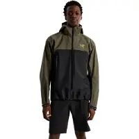 Arc'teryx - Giacca da alpinismo impermeabile e antivento in GORE-TEX ePE - Beta Jacket M Black Sapphire per Uomo in Pelle - Taglia M - Blu navy