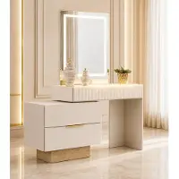 Xl Moebel Gmbh Elegante toletta con specchio illuminato e cassetti: mobili di grande stile