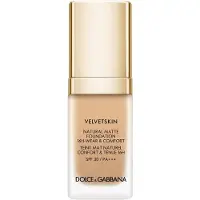 Dolce&Gabbana Velvetskin Natural Matte Fondotinta 390 Toffee 30ml — Fondotinta