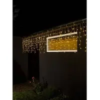 Konstsmide - Tenda luminosa a LED per la pioggia di ghiaccio, con globi bianchi, 200 diodi bianchi caldi, trasformatore per esterni da 24 V, cavo trasparente ; 3672-103