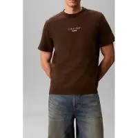 Calvin Klein Short Sleeve 20s Acid Wash Graphic Tee Dark Coffee Taglia: M | Magliette basic Outlet | Uomo | Marrone