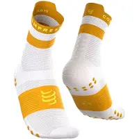 Compressport Pro Racing Socks V4.0 Run High Calze da running (T2 - EU 39-41, bianco)