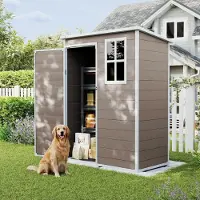 Sonstiges Casetta da giardino resistente alle intemperie, dimensioni 152 x 92 x 192 cm, realizzata in resina plastica con porta chiudibile, finitura effetto legno rosso