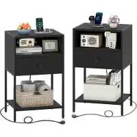 Costway Set di 2 comodini con stazione di ricarica stile industriale scomparti aperti cassetti, Tavolini con ripiano inferiore compatti Nero