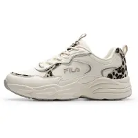 FILA Marked Marshmallow-oyster Gray Taglia: 38 | Sneakers Outlet | Donna | Grigio