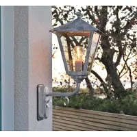 Konstsmide Lampada da parete Benu in acciaio zincato con vetro acrilico color fumo