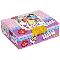Panini E Scatola Da 24 Pacchetti Di Carte Collezionabili Hello Kitty Friends
