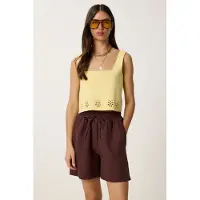 Happiness İstanbul Pantaloni 'Shorts' castano